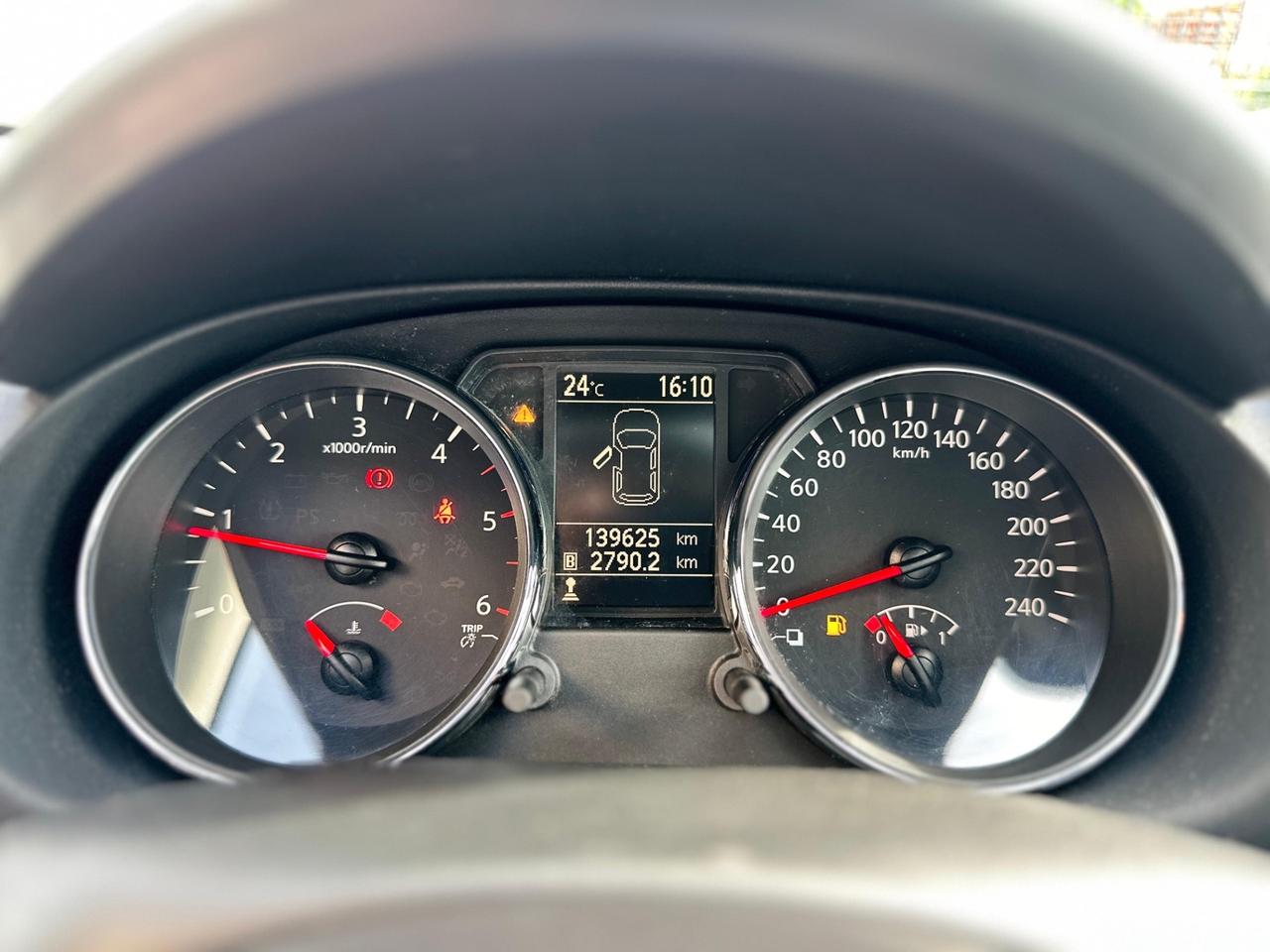 Nissan Qashqai 1.6 dCi DPF 360 CON SOLI 130 MILA KM