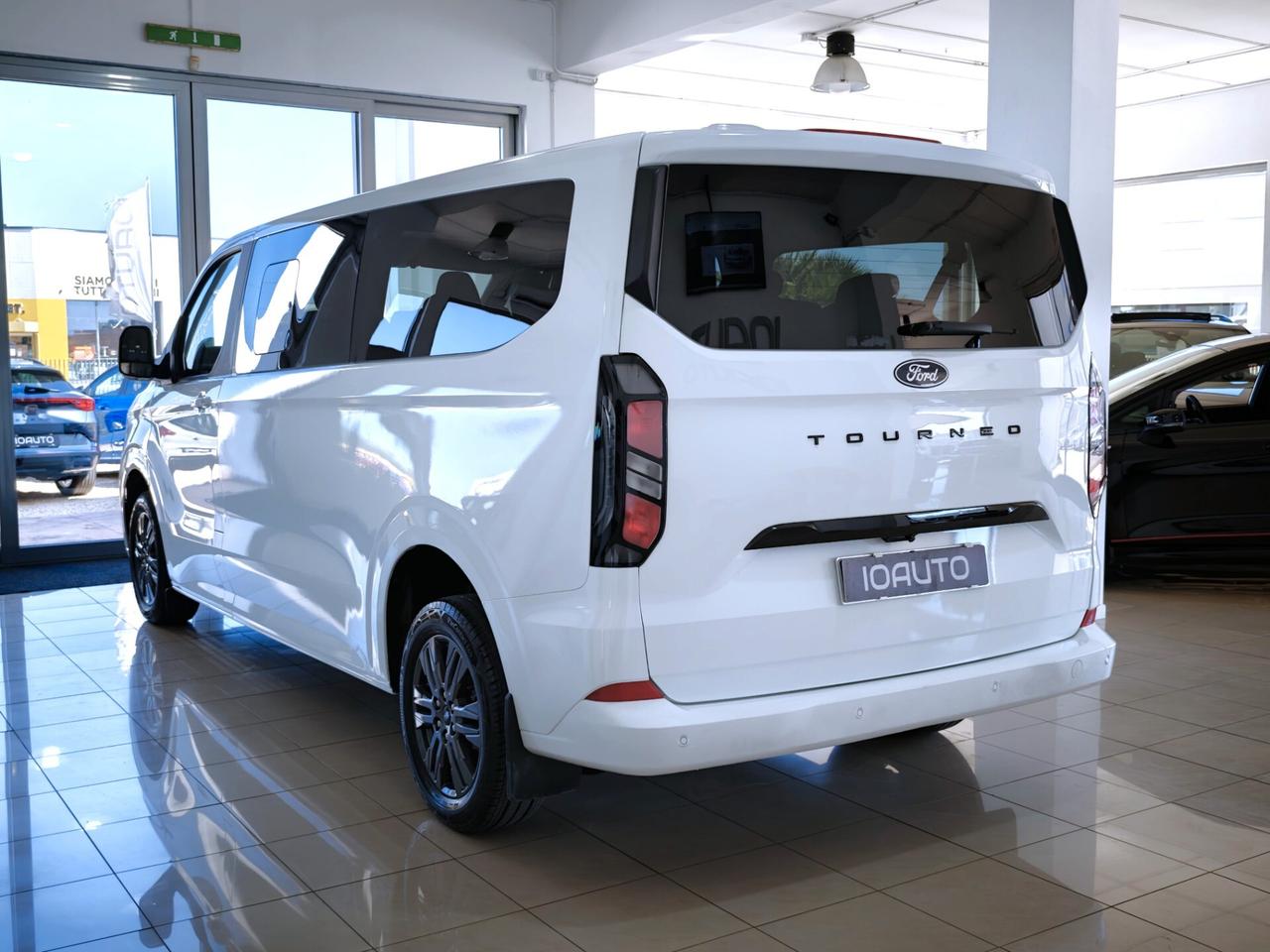 Ford Tourneo Custom 2.0 Ecoblue 9 posti - 2024
