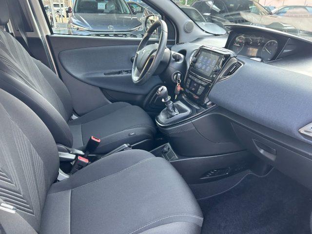 LANCIA Ypsilon 1.0 FireFly 5 porte S&S Hybrid Ecochic Gold