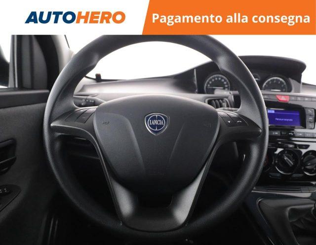LANCIA Ypsilon 1.0 FireFly 5 porte S&S Hybrid Ecochic Silver