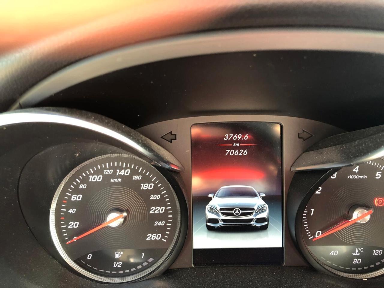 Mercedes-benz C 200 Coupe Premium Plus