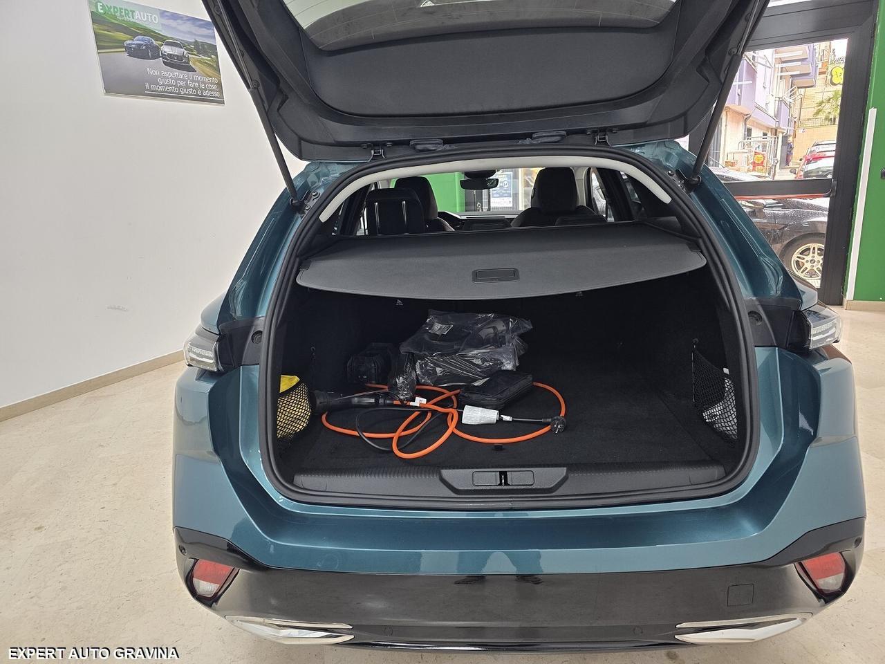 PEUGEOT 308sw 225cv HYBRID ALLURE IVA DEDUCIBILE