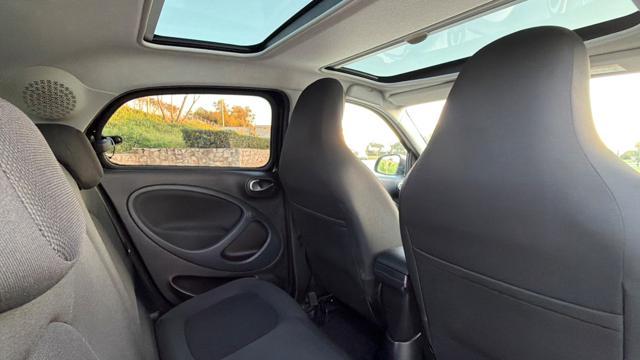 SMART ForFour 90 0.9 TURBO TWINAMIC SUPERPASSION+RETROCAMERA