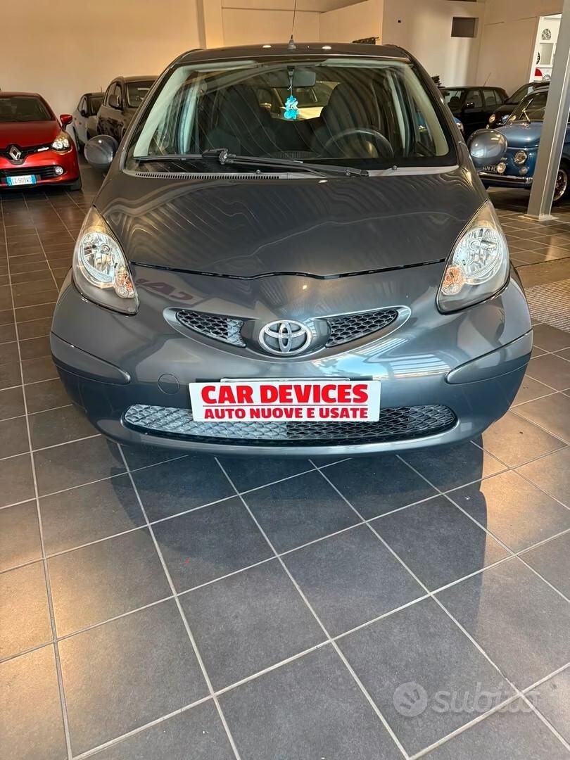 Toyota Aygo - 70 MILA KM - NEOPATENTATI
