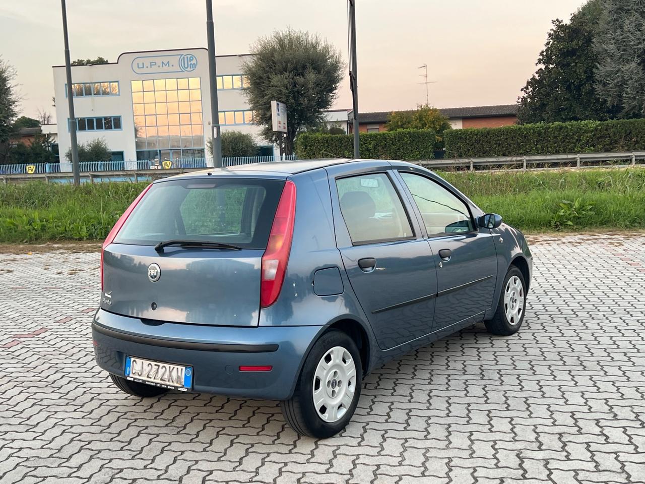 Fiat Punto 1.2i cat 5 porte ELX