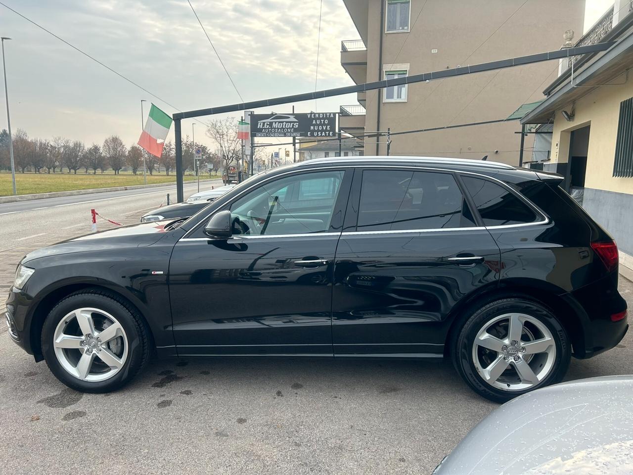 AUDI Q5 2.0 TDI 190CV S-TRONIC SLINE - GANCIO TRAINO