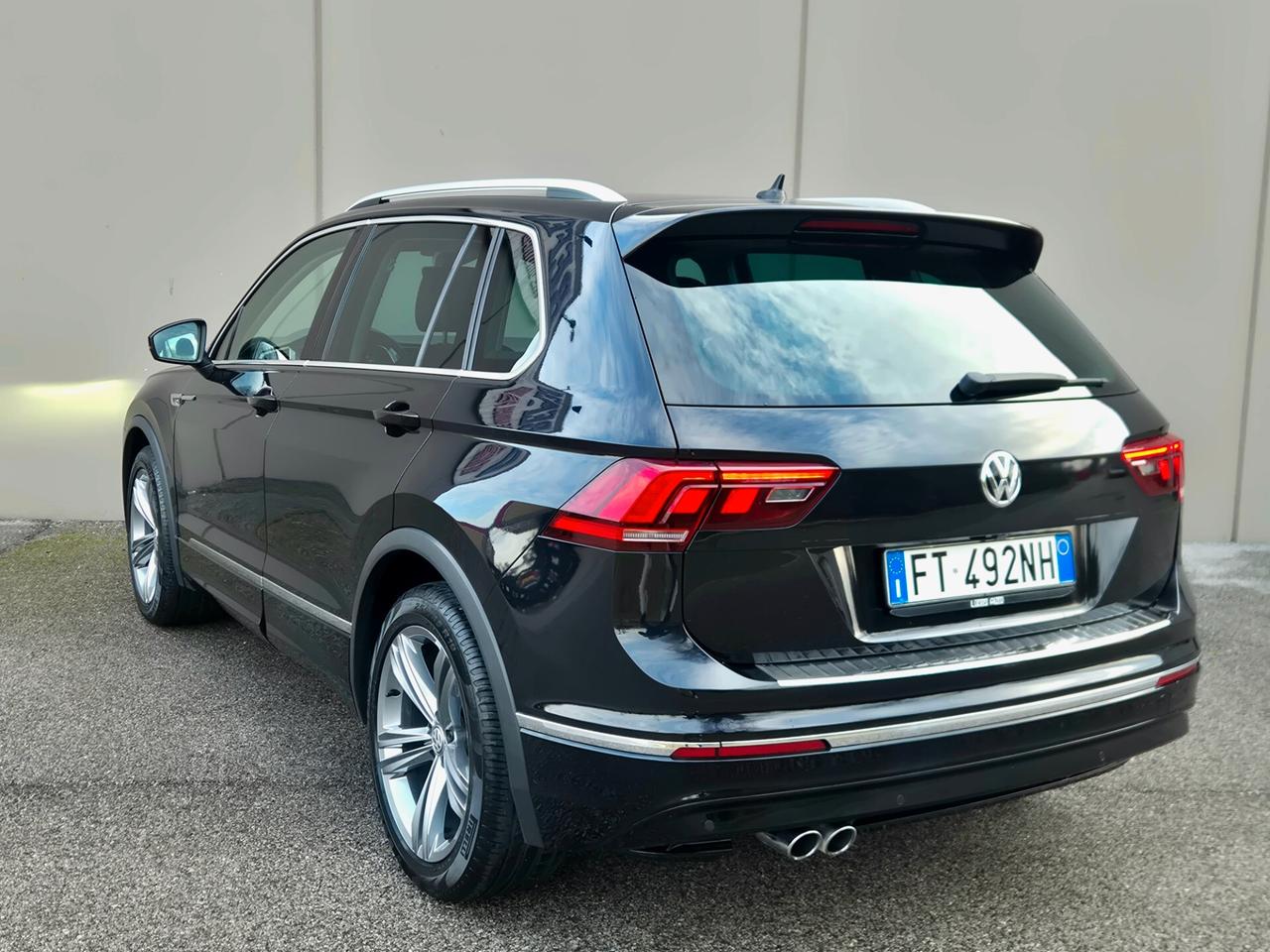Volkswagen Tiguan 1.6 TDI R-Line Sport