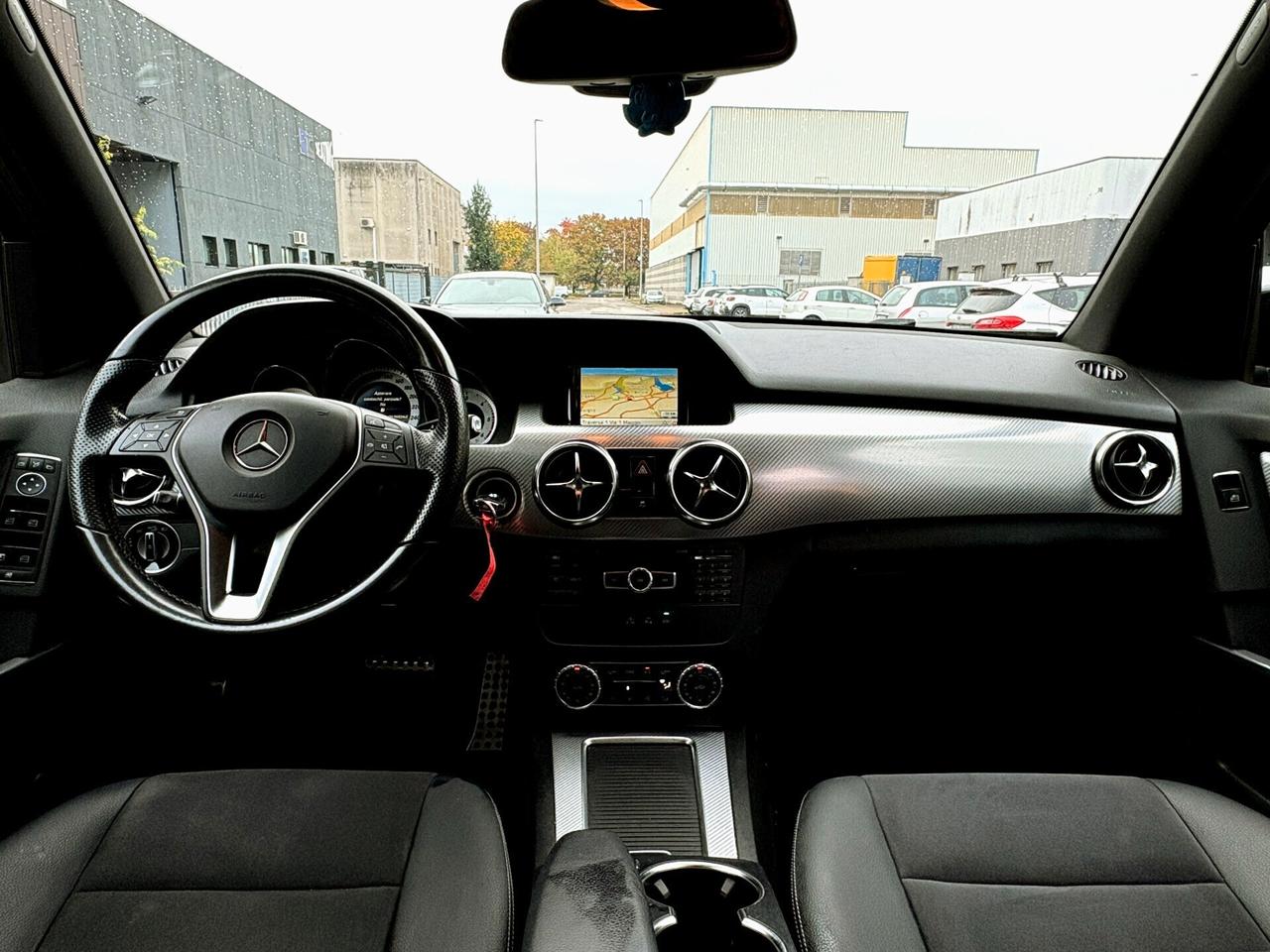 MERCEDES GLK 220D 4x4-122000km-"AMG" int/est -FULL