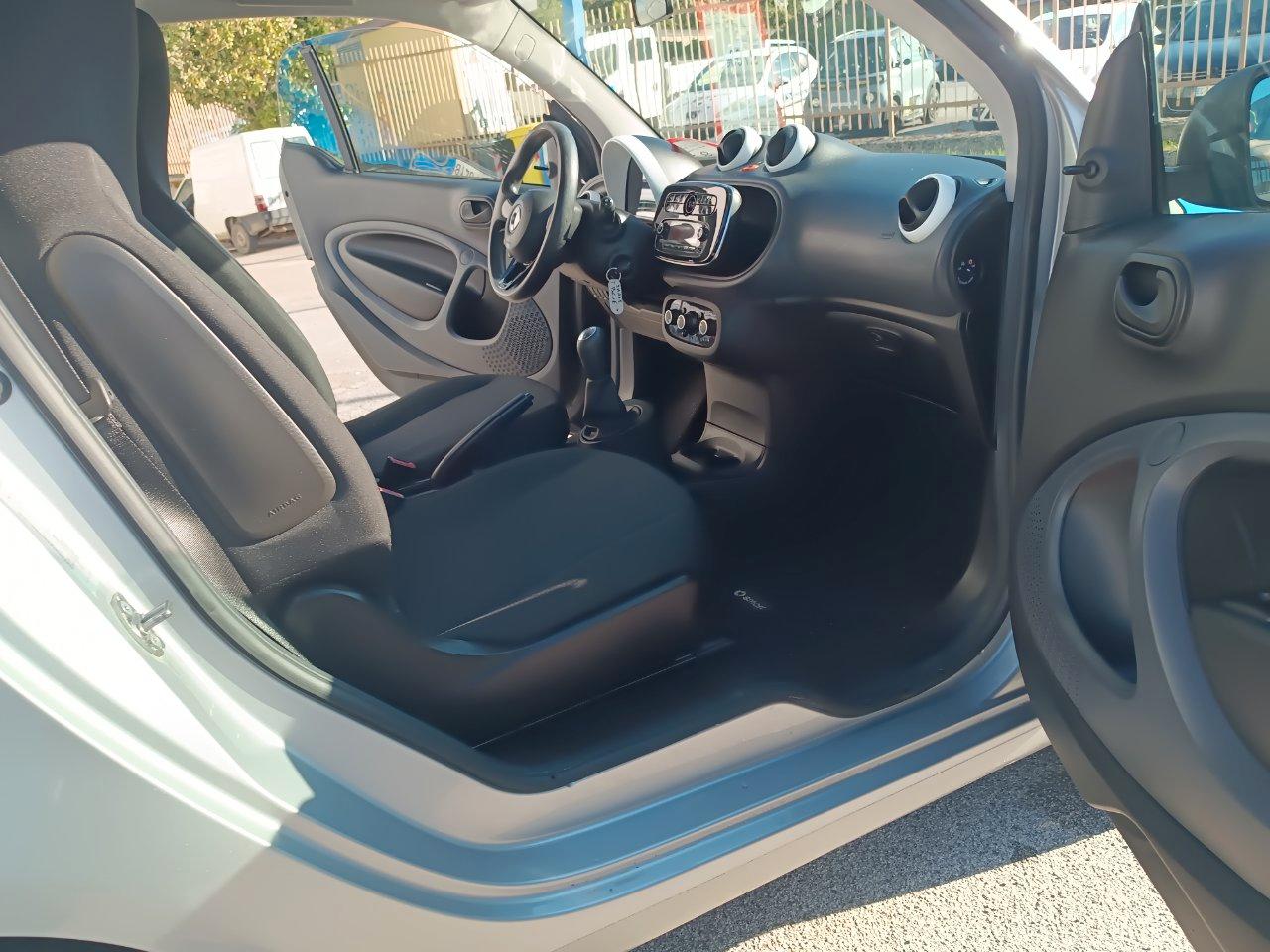 Smart fortwo coupe Fortwo 1.0 Youngster 61cv