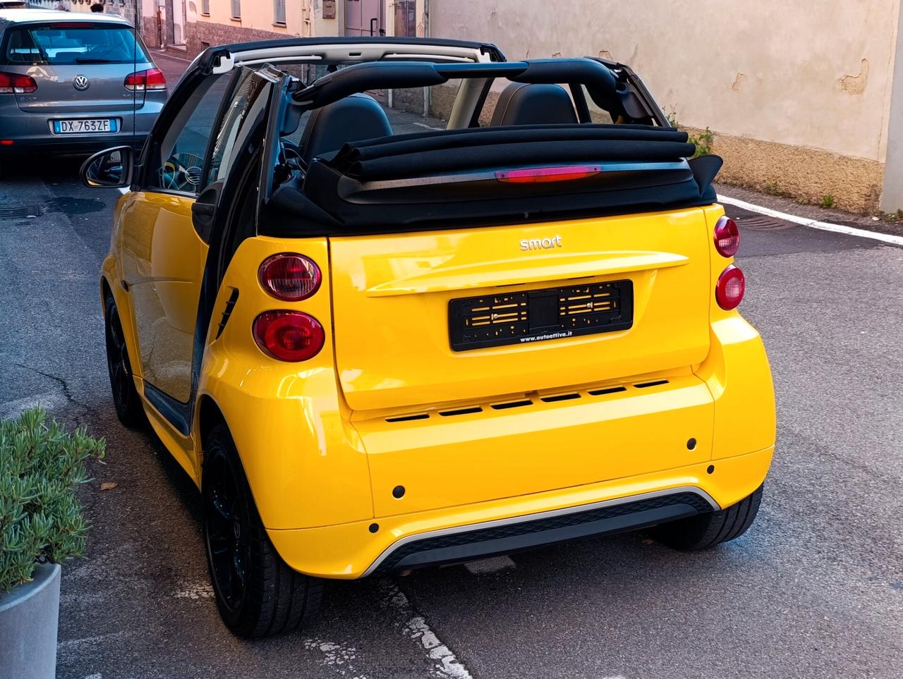 Smart ForTwo 1.0 84cv cabrio City Flame edizione Limitata 1/400