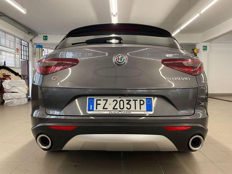 Alfa Romeo Stelvio 2.0 Turbo 200 CV AT8 Q4 Business