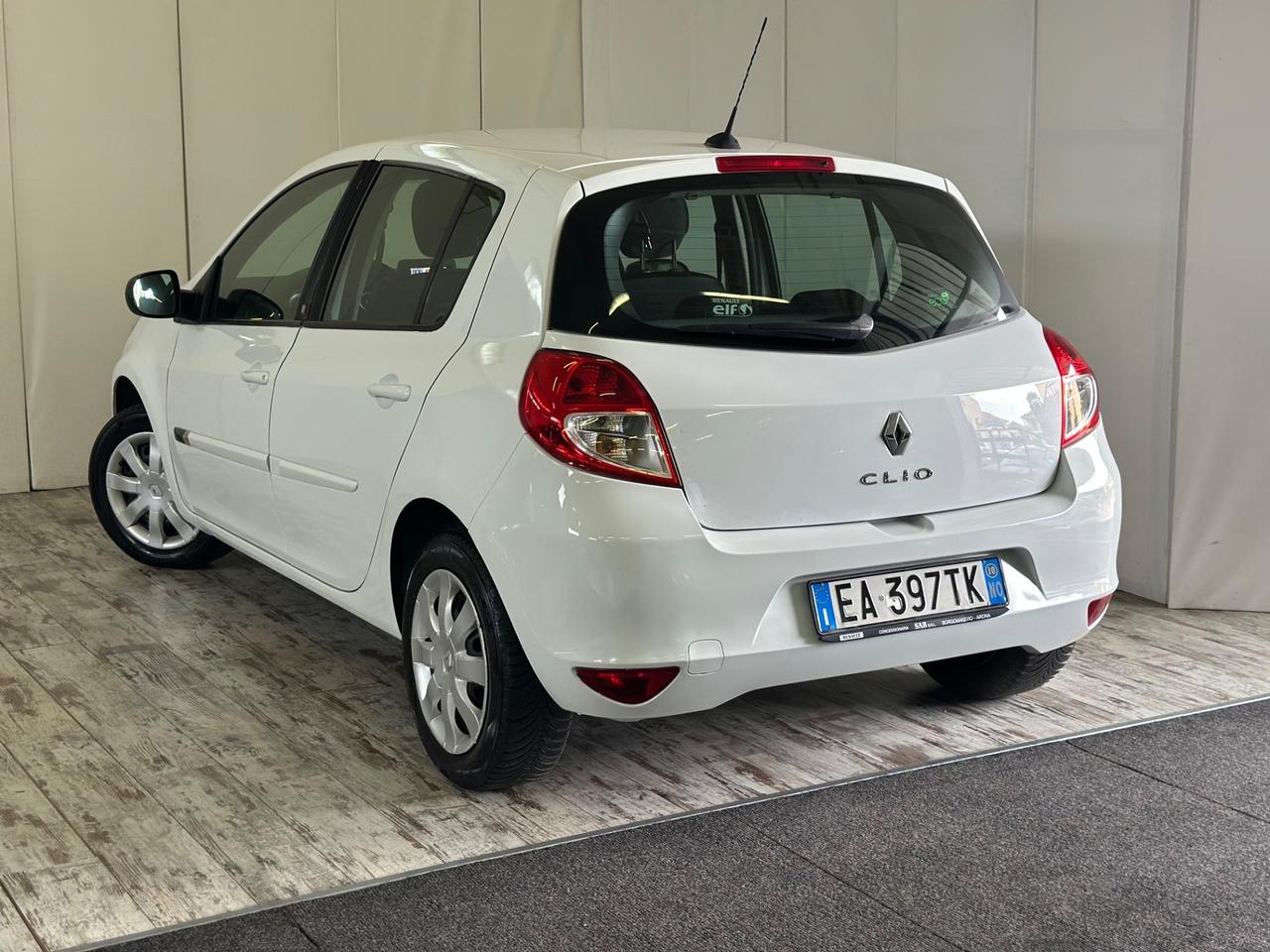 Renault Clio 1.2 Benzina 16V 5 porte Luxe Ok Neopatentati