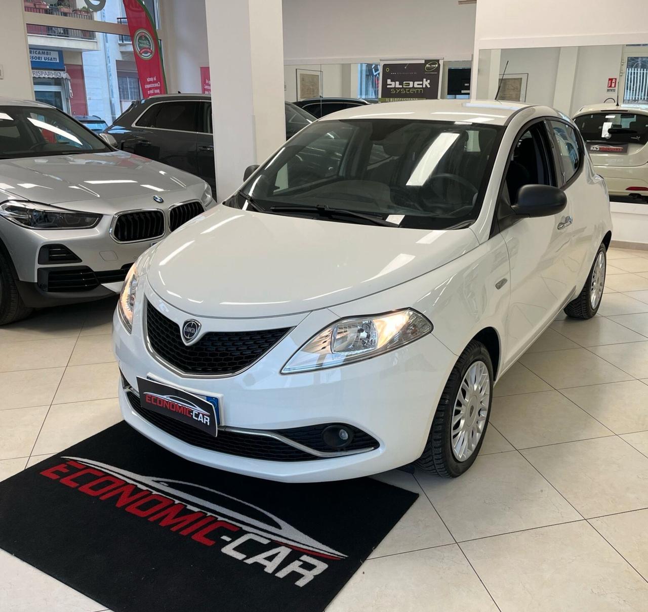 Lancia Ypsilon 1.2 69 CV 5 porte Gold Unico proprietario