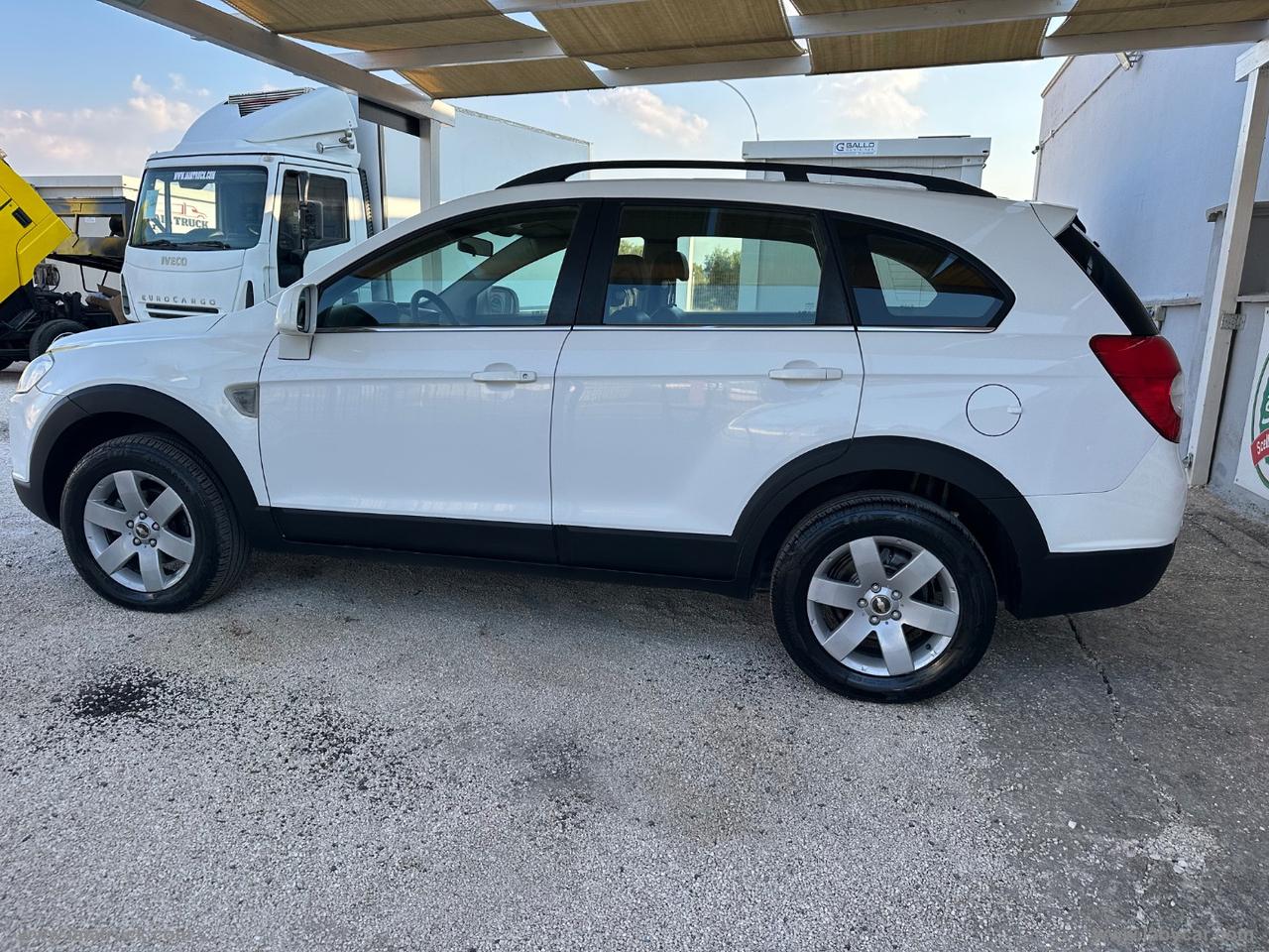 CHEVROLET Captiva 2.0 VCDi 2WD 7 POSTI