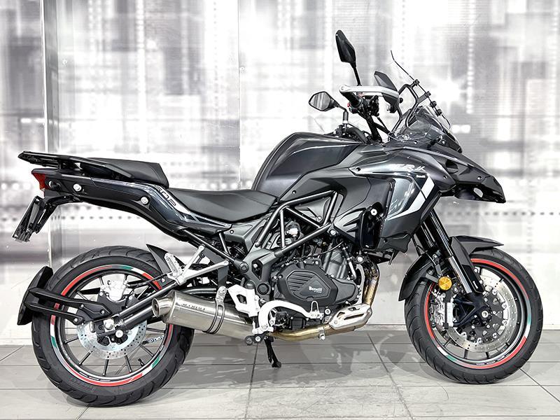 Benelli TRK 502