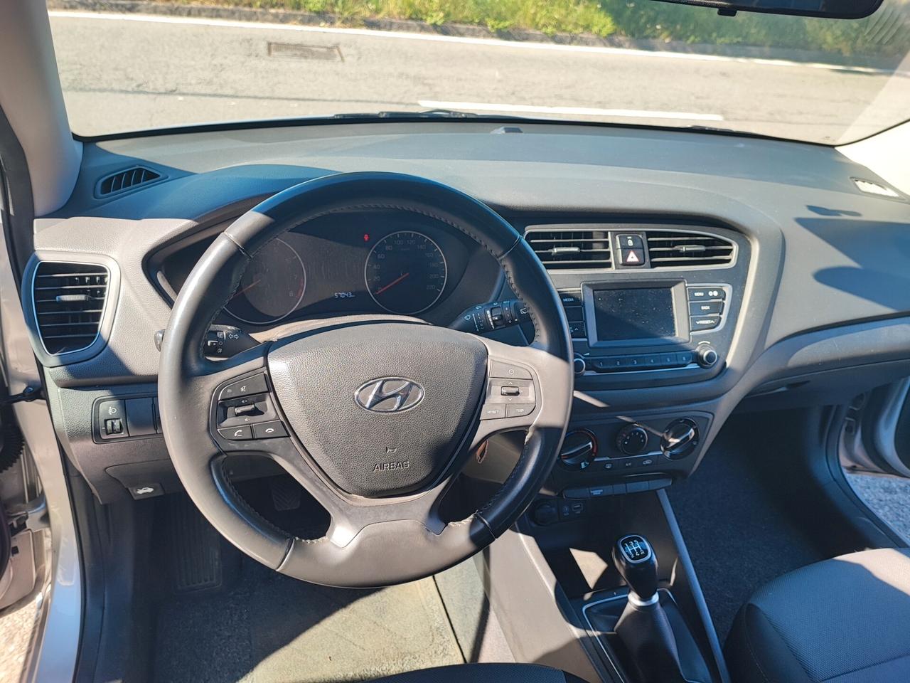 Hyundai i20 1.2 5 porte Connectline