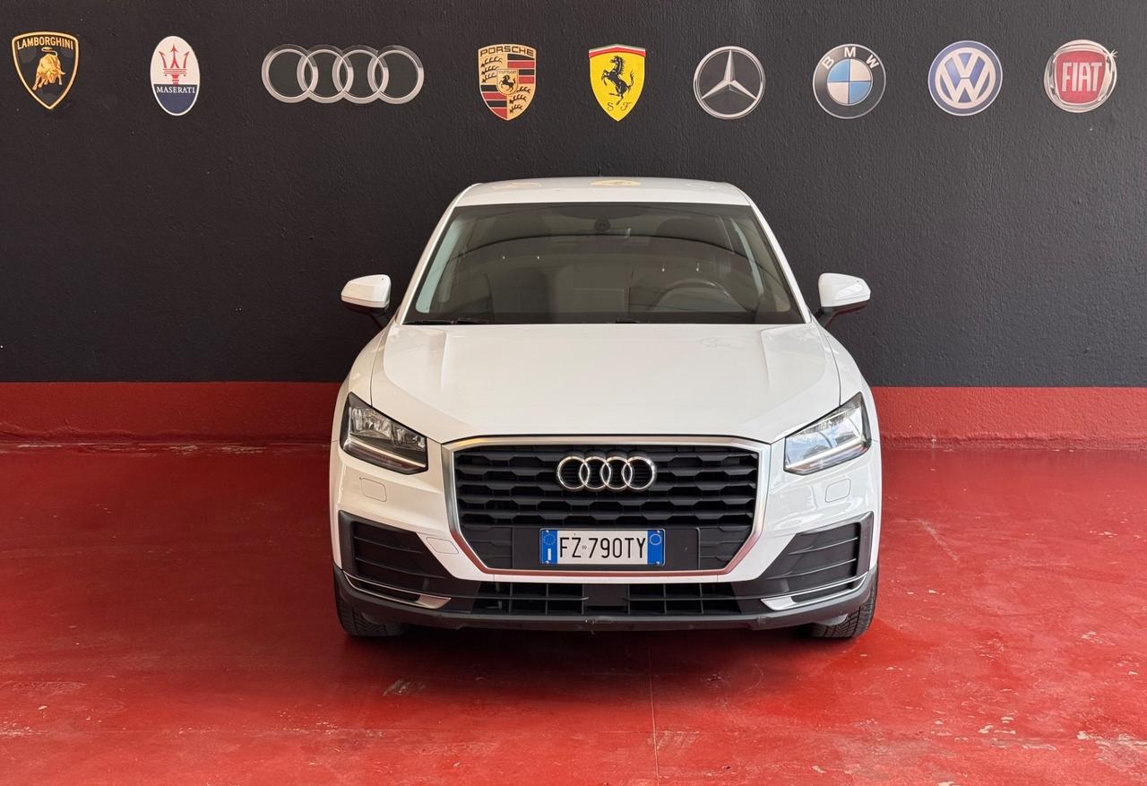 Audi Q2 30 TDI S tronic Identity Black