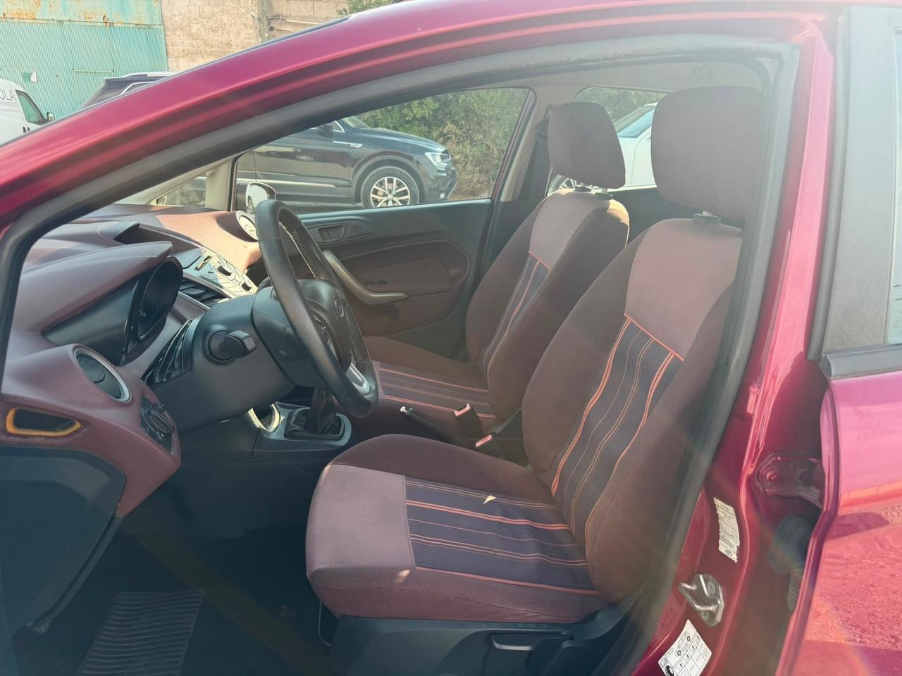Ford Fiesta 1.4 Diesel- Neopatentati- clima