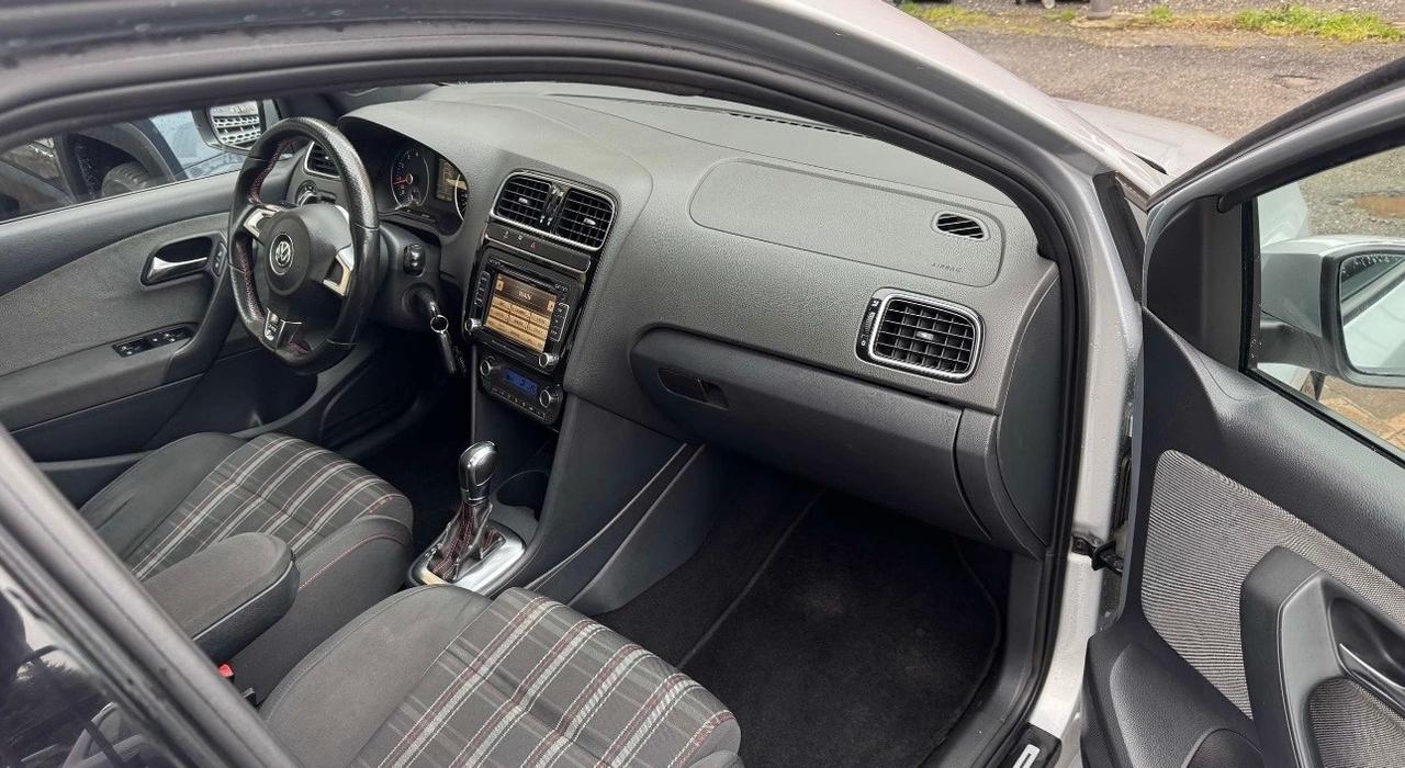 Volkswagen Polo 1.4 DSG 5 porte Highline