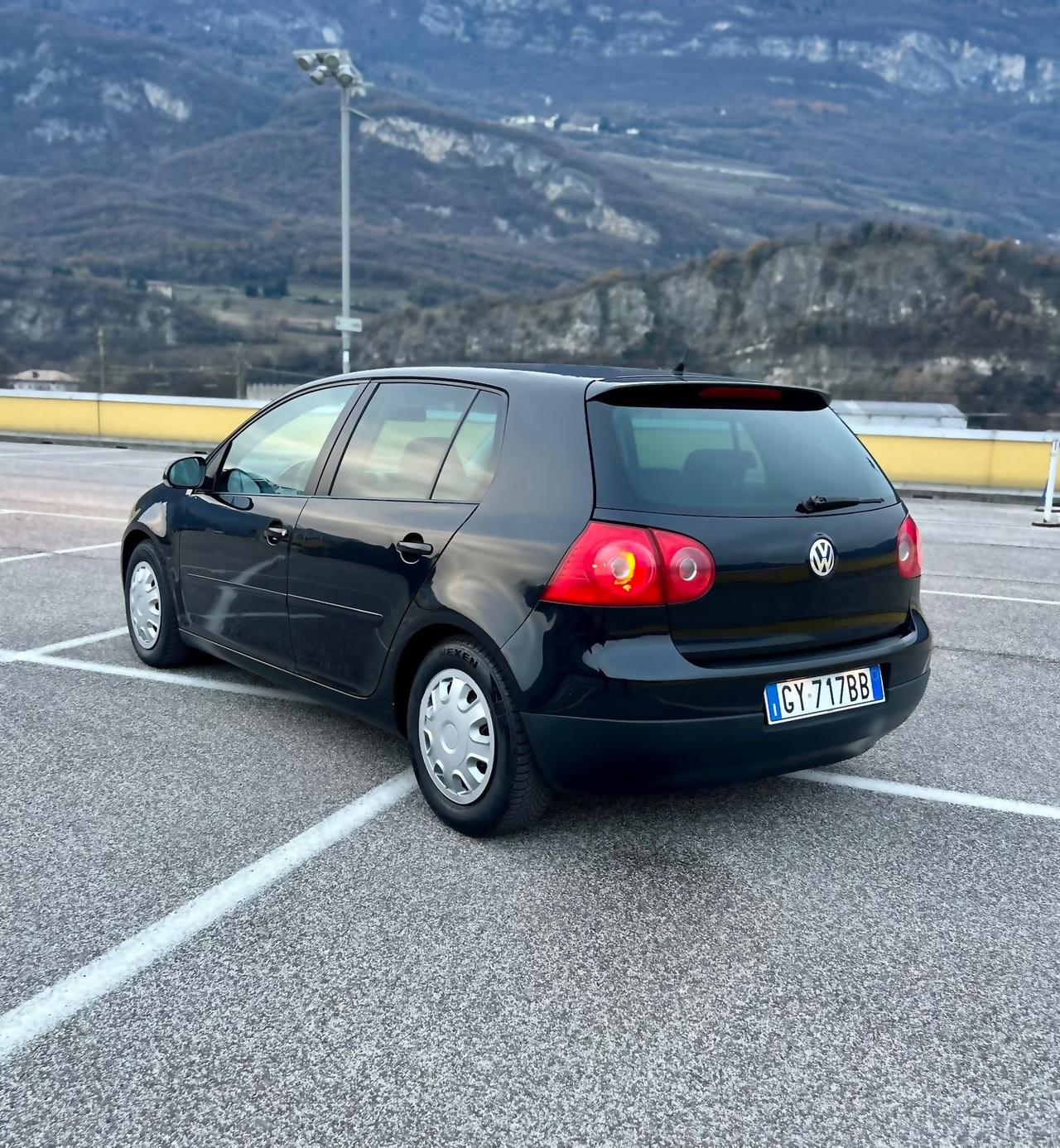 Volkswagen Golf 2.0 TDI 5p. GT Sport Neopatentati