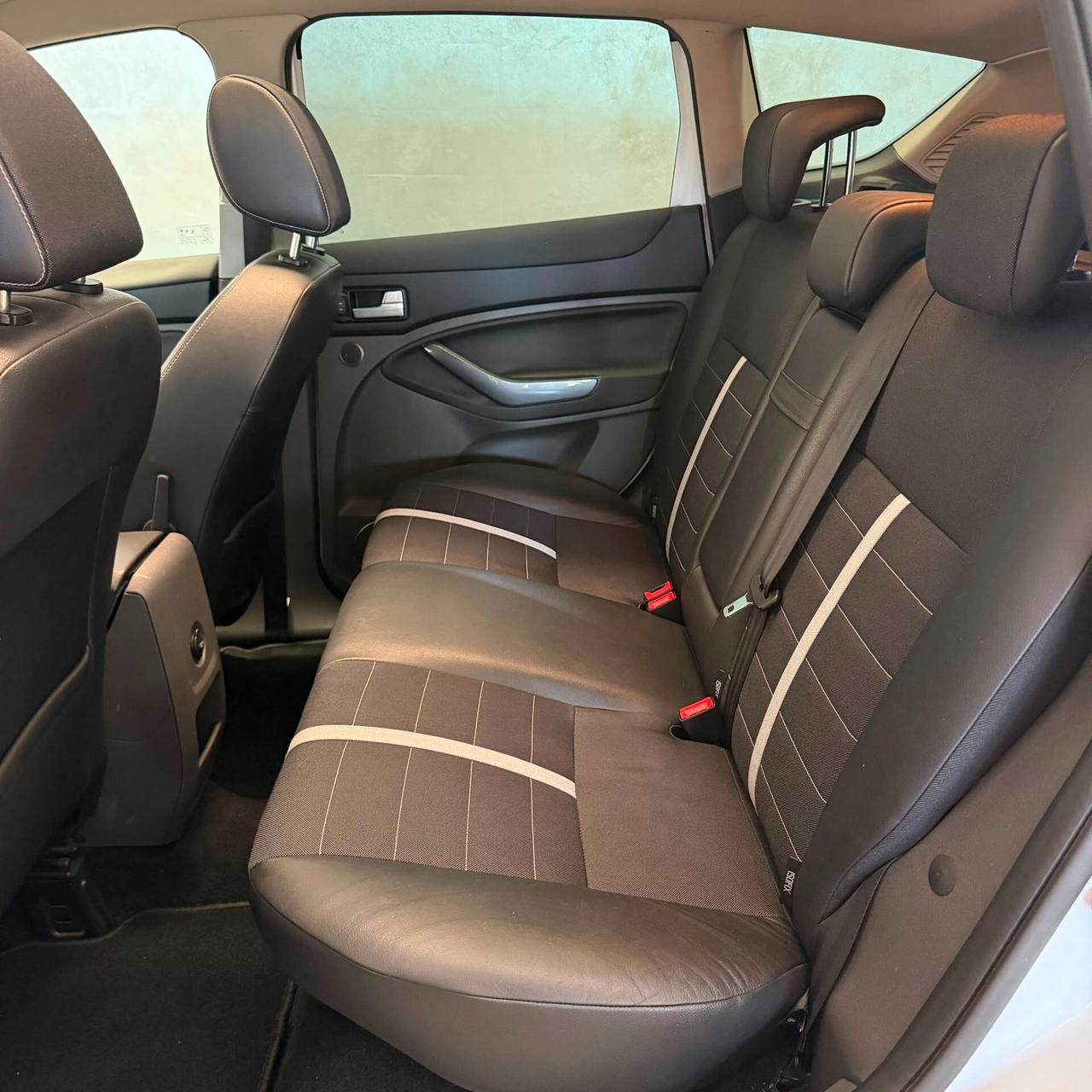 Ford KUGA 2.0 TDCI 4X4 TITANIUM GANCIO TRAINO