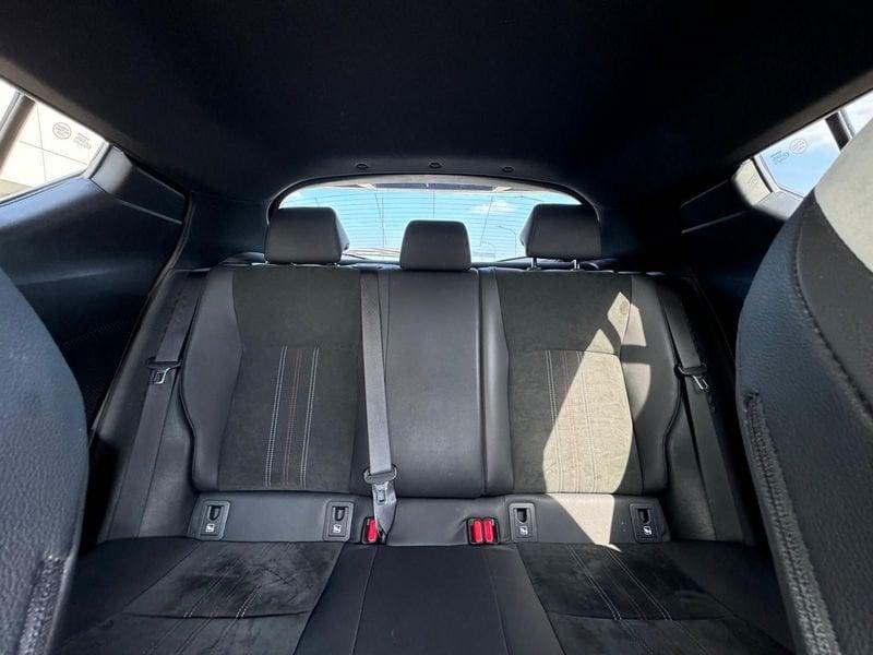 Toyota C-HR 1.8H (122CV) E-CVT GR Sport