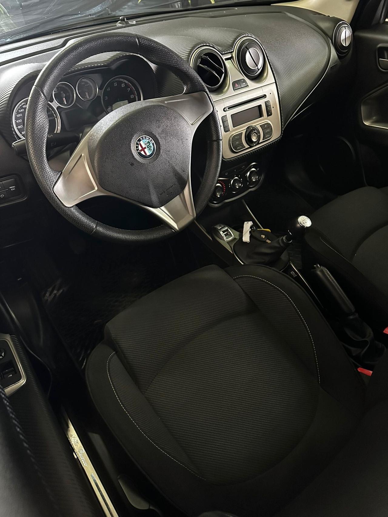 Alfa Romeo MiTo 1.4 105 CV M.air S&S Distinctive Sport Pack