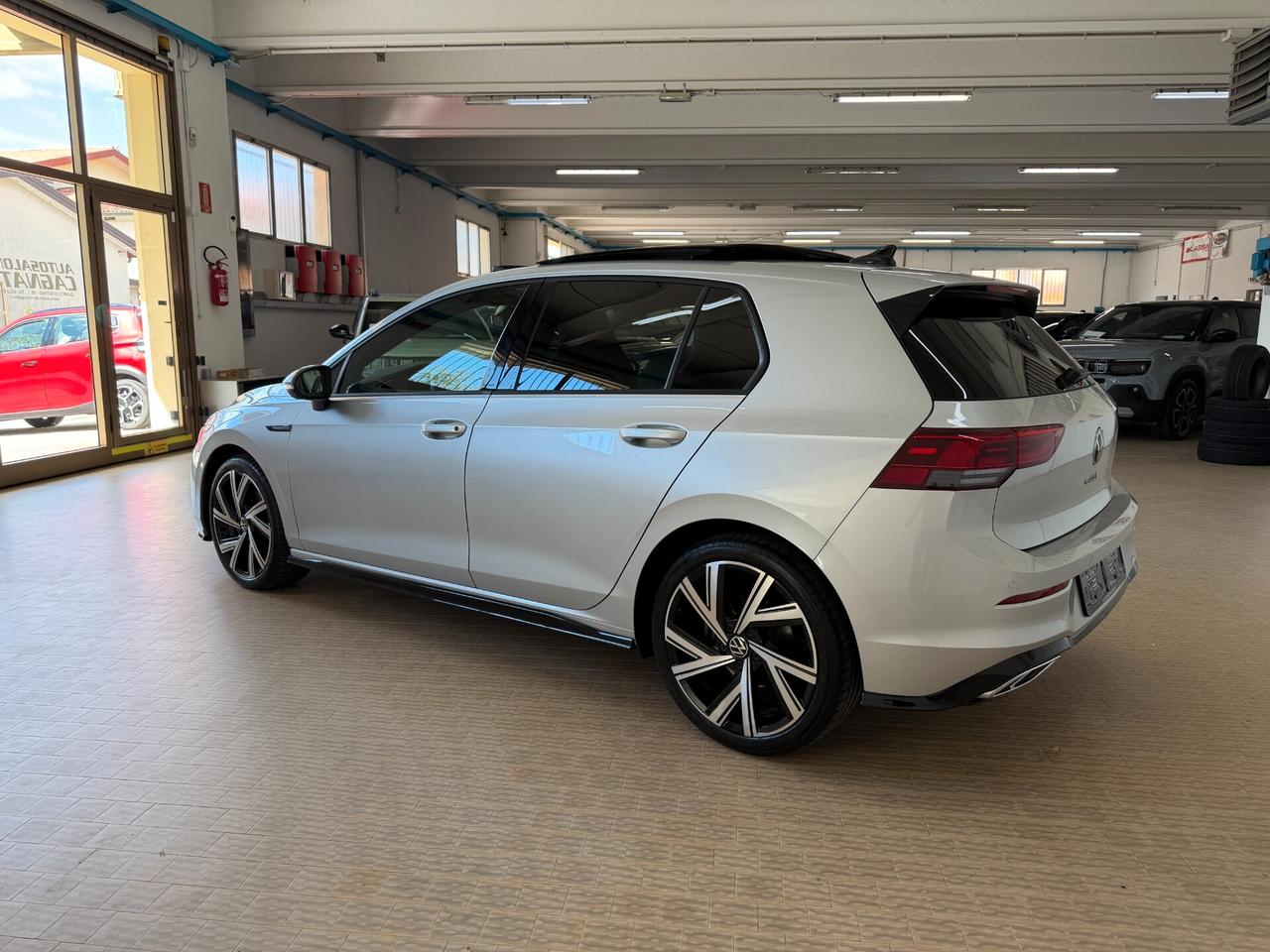 Volkswagen Golf 2.0 TDI 150 CV DSG SCR R-Line