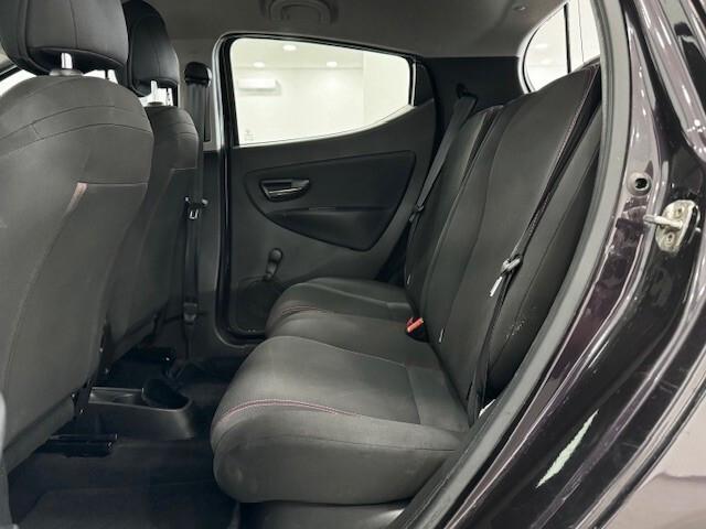 Lancia Ypsilon 1.2 69 CV 5 porte Platinum