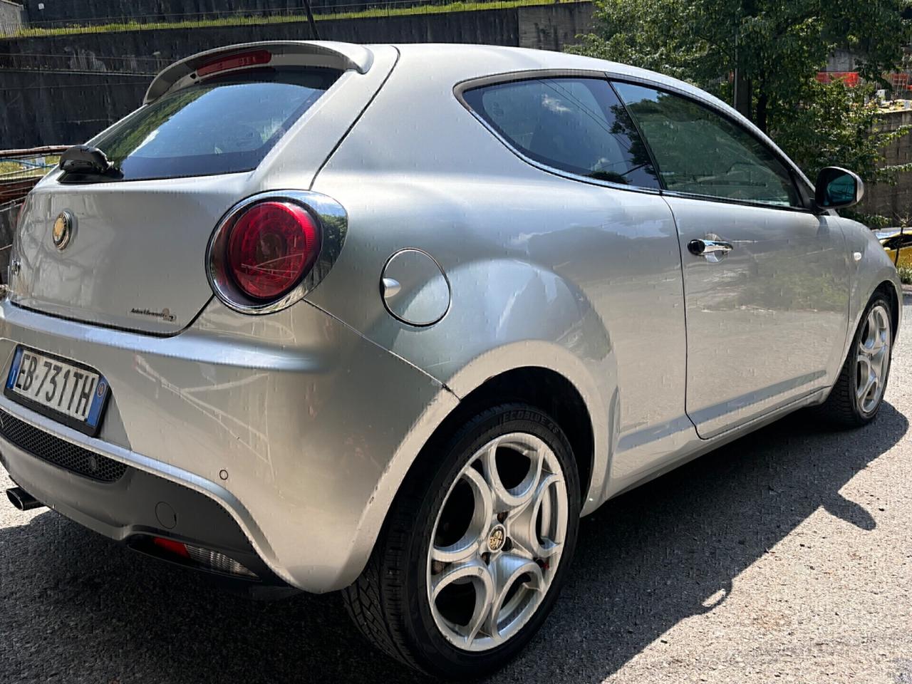 Alfa Romeo MiTo 1.3 JTDm-2 95 CV S&S Distinctive addetta per neopatentati