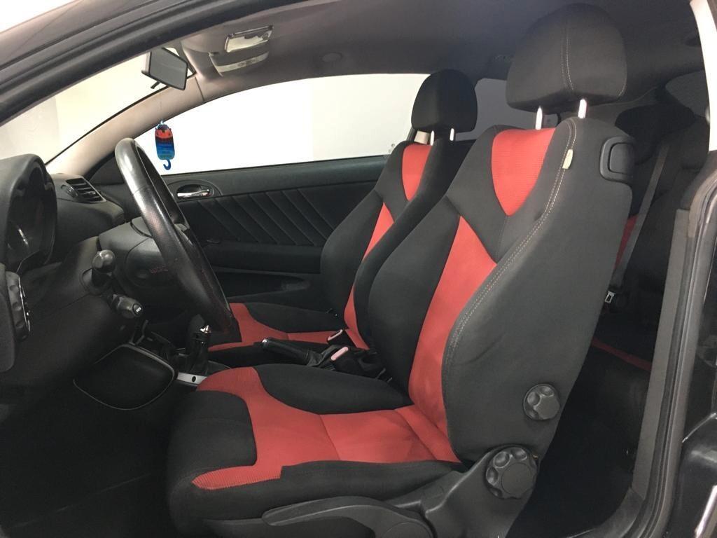 Alfa Romeo GT 1.9 JTDM 16V Black Line