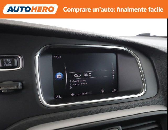 VOLVO V40 D2
