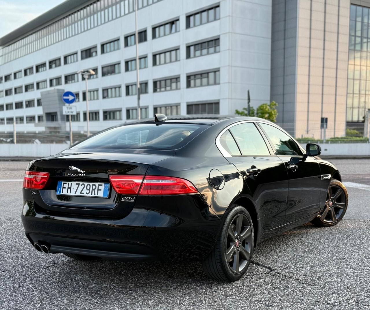 Jaguar XF 2.0 D 180 CV AWD aut. Portfolio