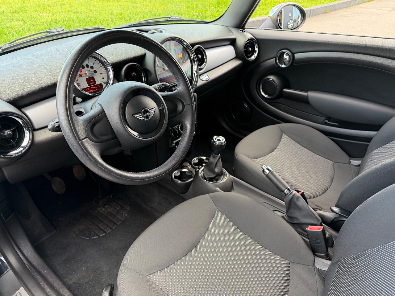 Mini ONE BLACK Neopatentati