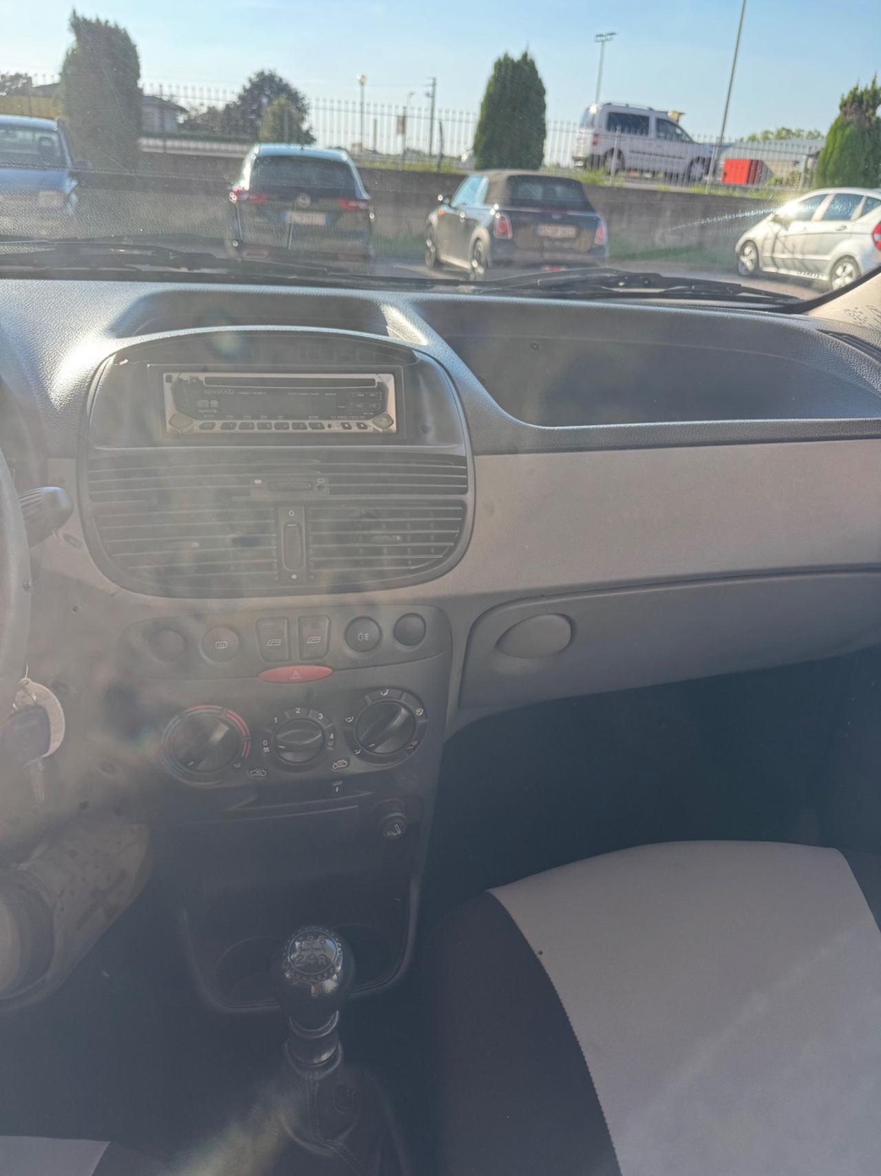 Fiat Punto 1.2i cat 5 porte Verve METANO