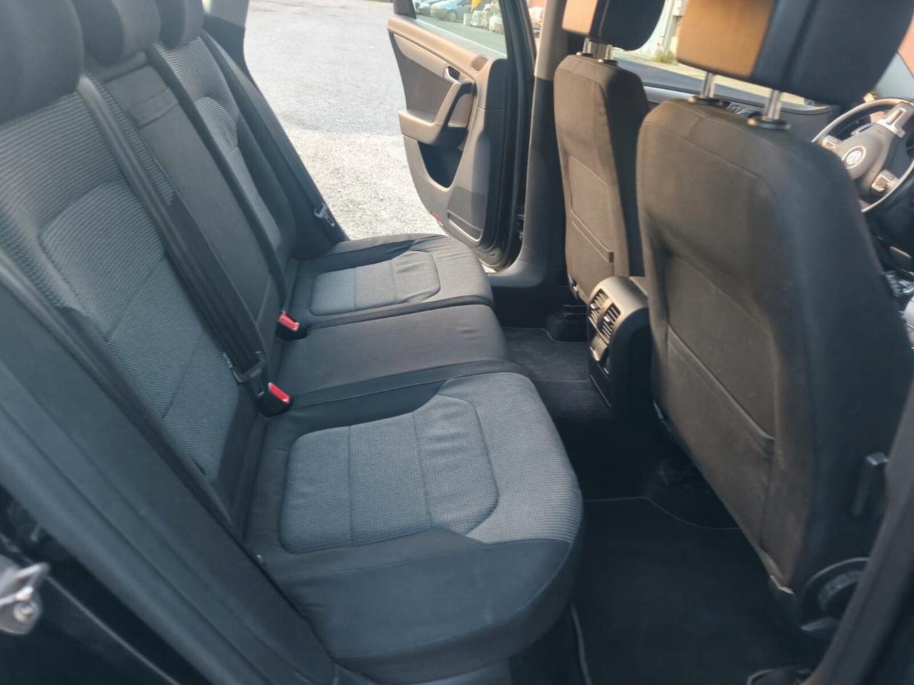 Volkswagen Passat SW 2014---1.6 Diesel