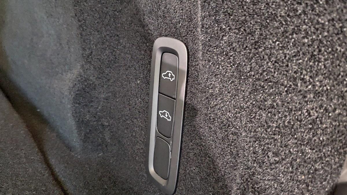 VOLVO Xc60 T6 Plug-In Hybrid Awd Automatico Ultra Black Ed.