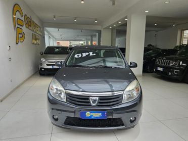 Dacia Sandero 1.2 16V GPL 75CV Embleme