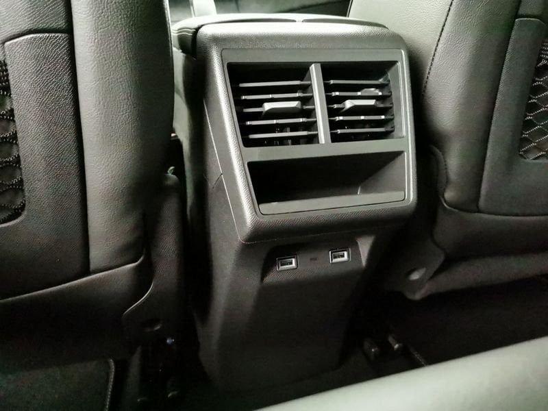 DS DS 7 1.6 e-tense phev Performance Line+ 4x4 300cv auto