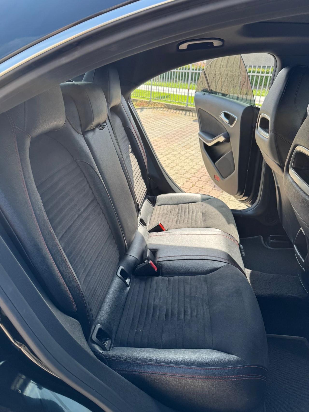 Mercedes-benz CLA 180 d Premium