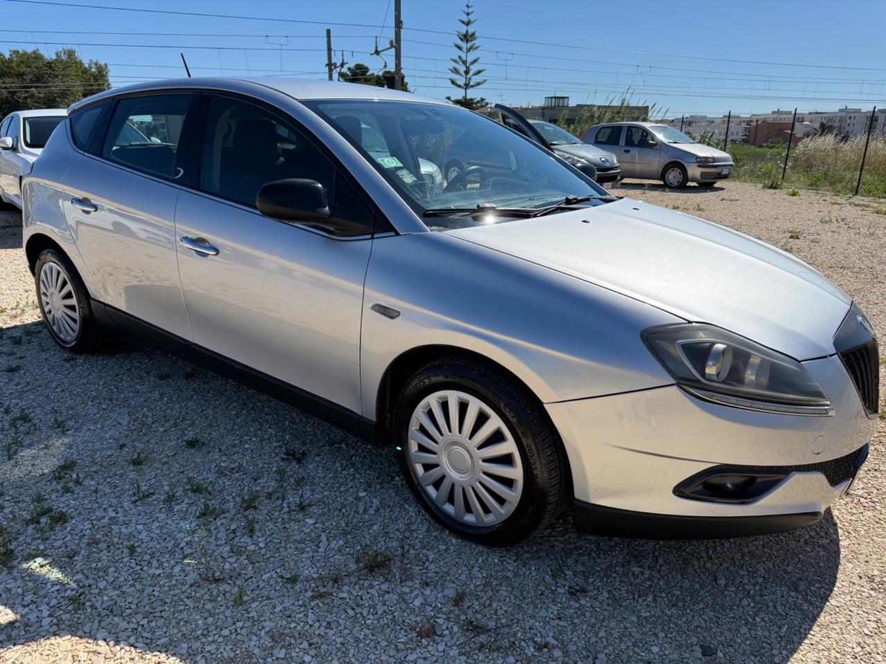 Lancia Delta 1.6 MJT 120 CV PERMUTE 2.900€