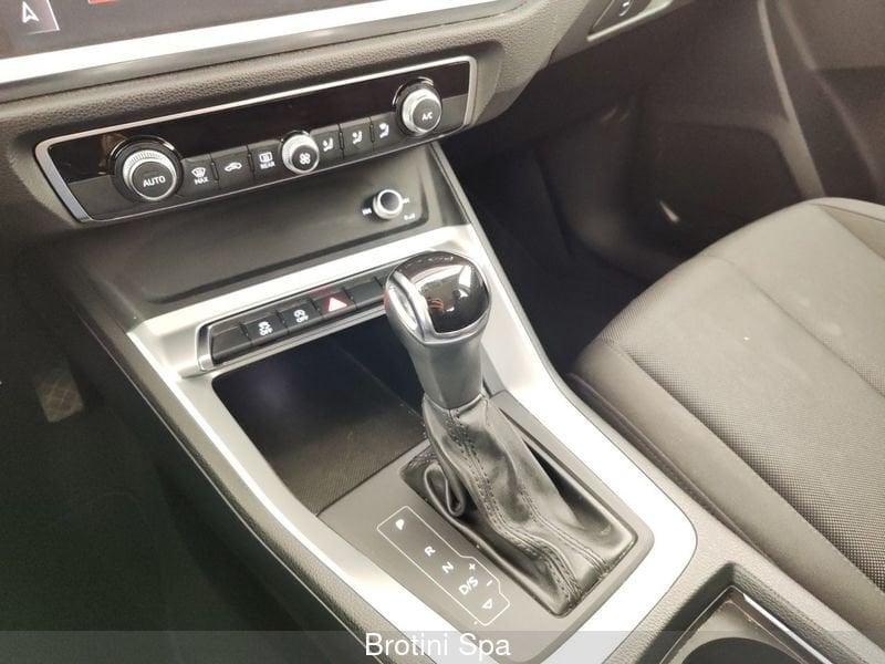 Audi Q3 2.0 35 TDI Business Advanced S Tronic