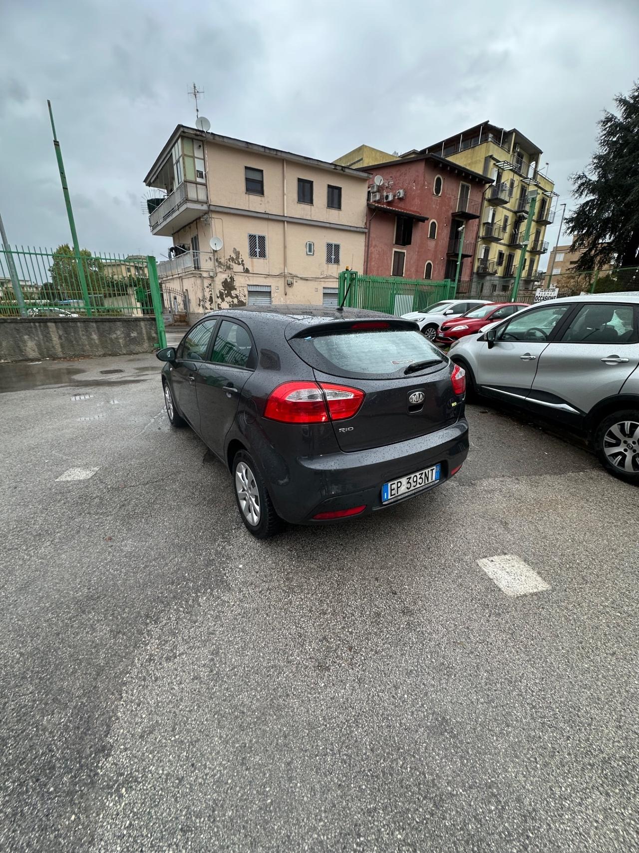 Kia Rio 1.1 CRDi WGT 5p. EX