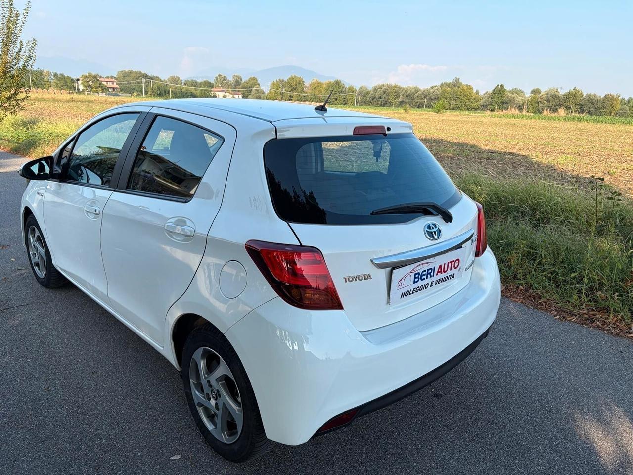 Toyota Yaris 1.5 Hybrid 5 porte activ