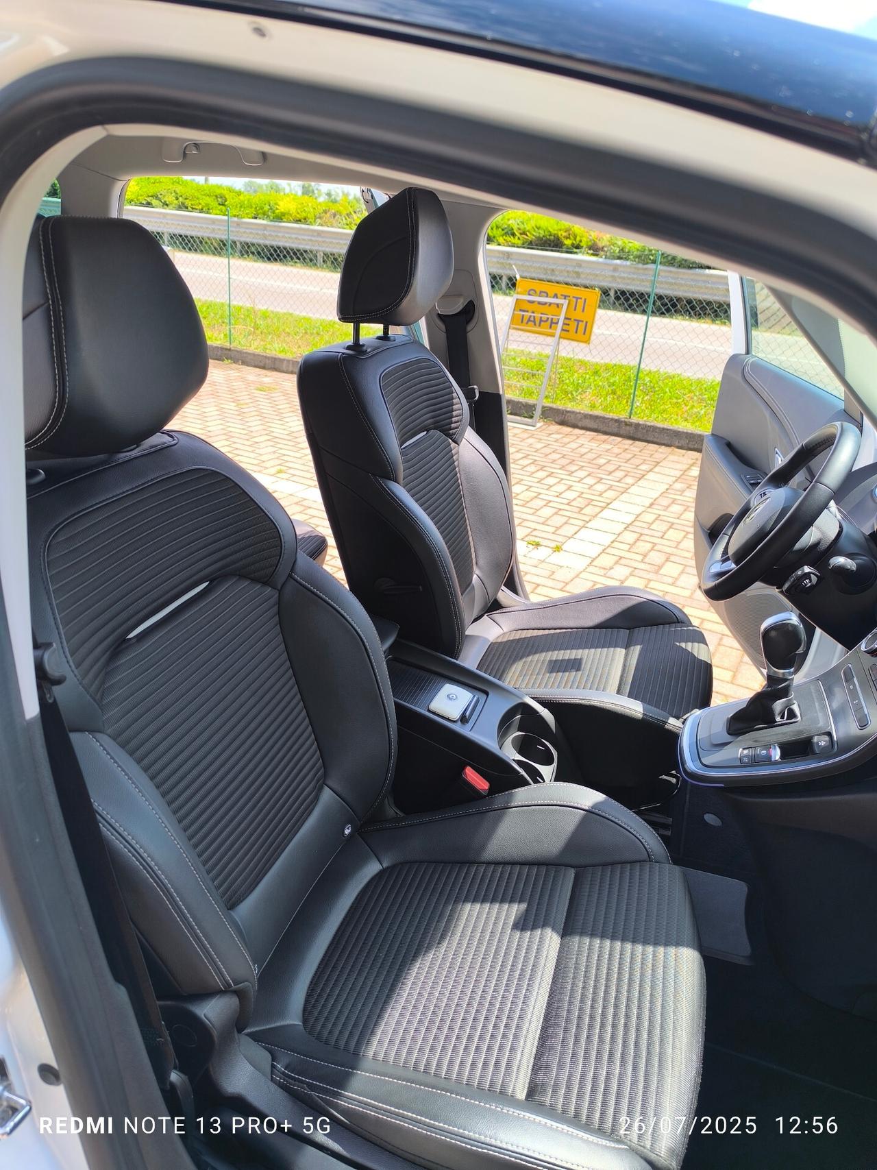 Renault Scenic Scénic Blue dCi 120 CV EDC Intens