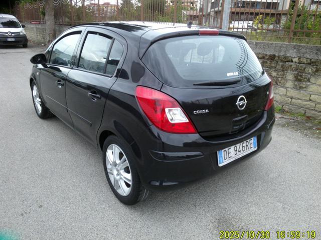 OPEL Corsa 1.2 5 porte Club