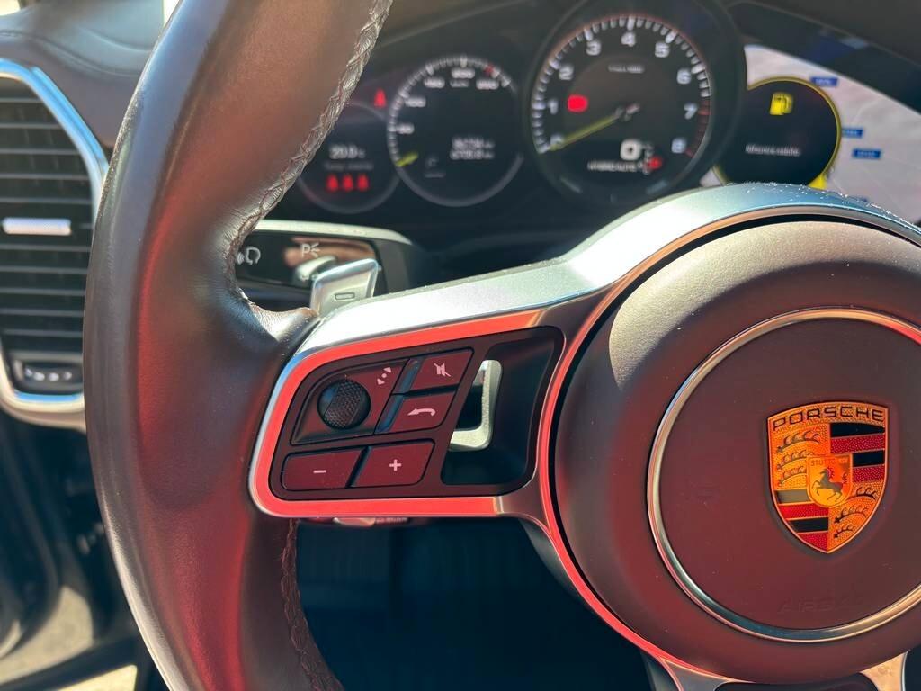 Porsche Cayenne 3.0 E-Hybrid 2022/solo 87.000 KM IVA ESPOSTA Tua a soli 759 Euro al mese