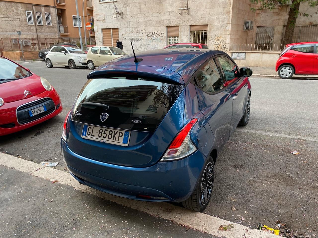 Lancia Ypsilon 1.0 FireFly 5 porte S&S Hybryd Gold