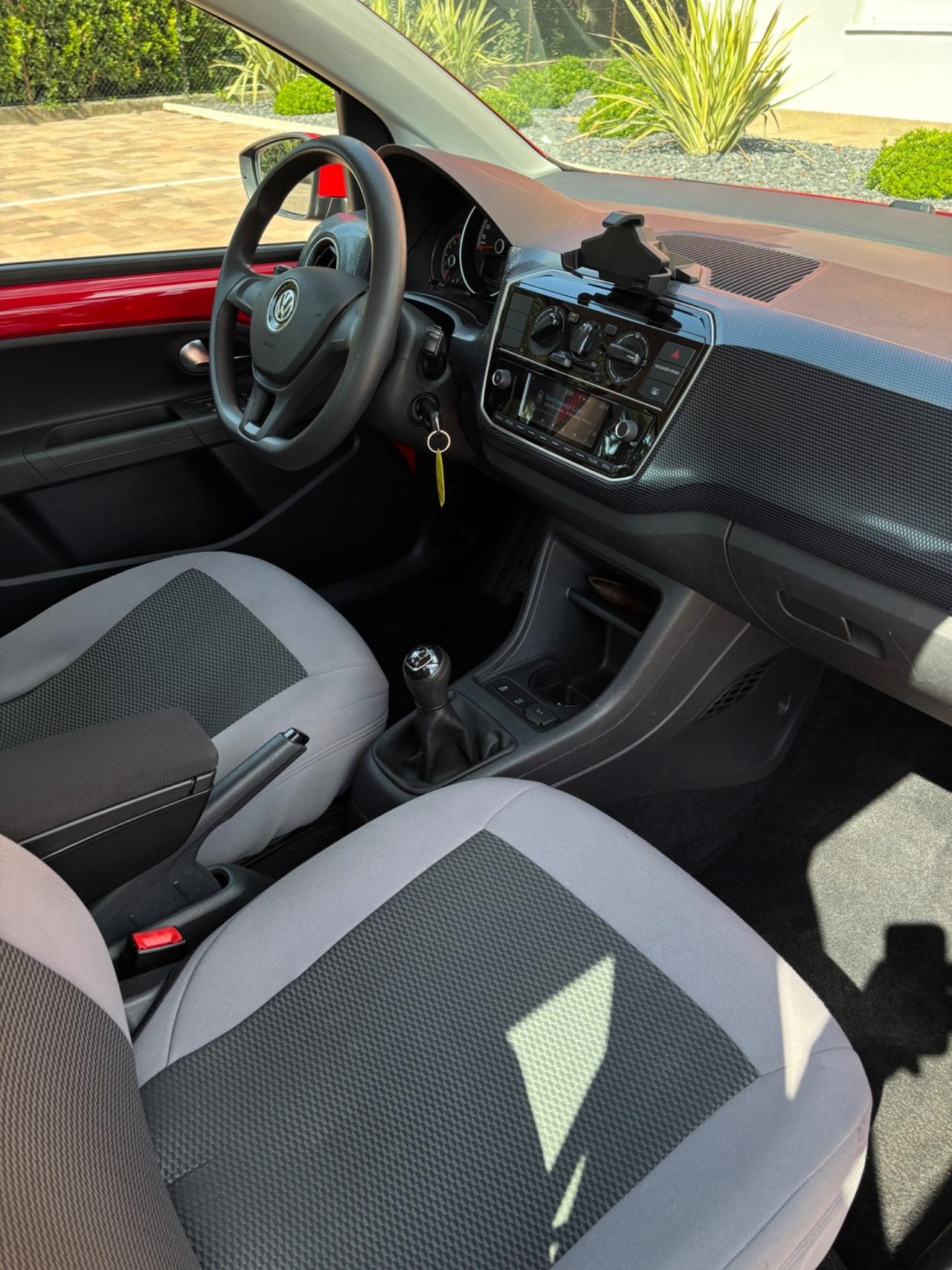 Volkswagen up! 1.0 75 CV 5p. high