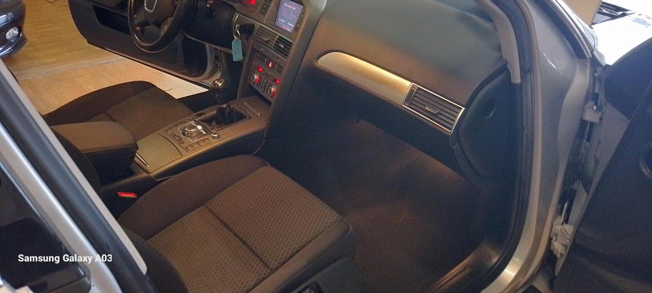Audi A6 2.4 V6 UNICO PROPRIETARIO